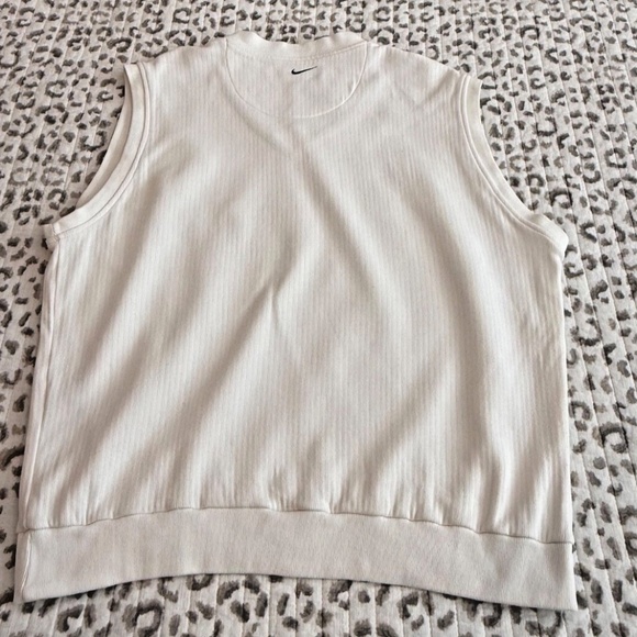 VTG Nike Golf Men's V-Neck Pullover Sleeveless Cotton Golf Vest; Cream; Large - Picture 5 of 6